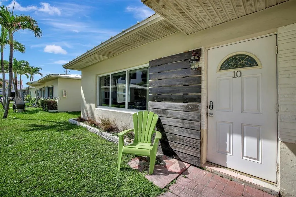 820 N Ocean Blvd # 10, Pompano Beach FL 33062