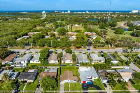 2111 N 14th Ct, Hollywood FL 33020