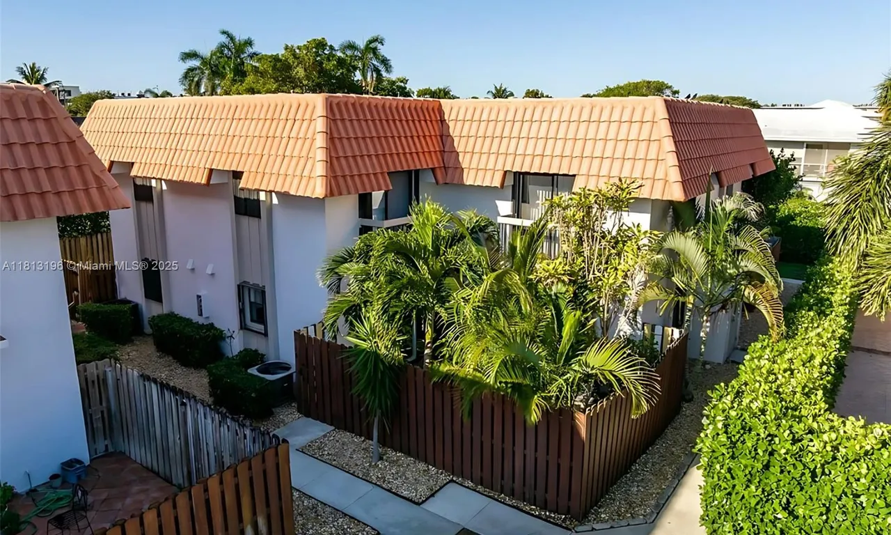 1251 S Federal Hwy # 1140, Boca Raton FL 33432
