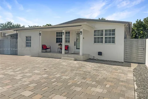 350 W 16th St, Hialeah FL 33010