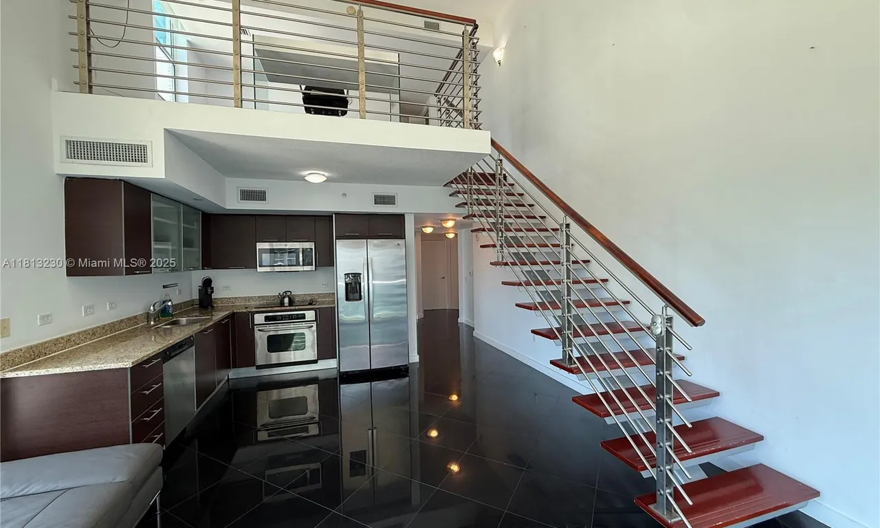 41 SE 5th St # 1116, Miami FL 33131