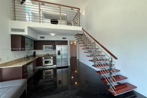 41 SE 5th St # 1116, Miami FL 33131