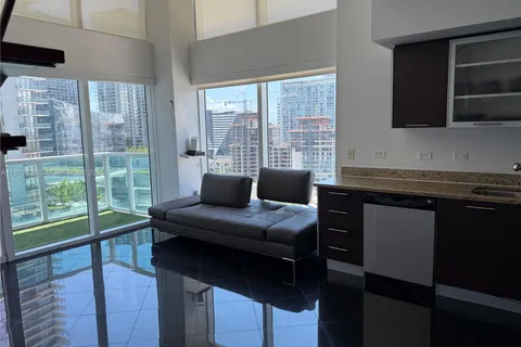 41 SE 5th St # 1116, Miami FL 33131