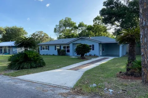 116 Crestwood Avenue, Palatka FL 32177