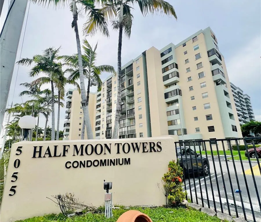 5055 NW 7th St # 908, Miami FL 33126