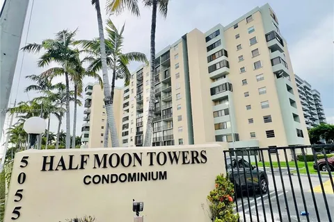 5055 NW 7th St # 908, Miami FL 33126