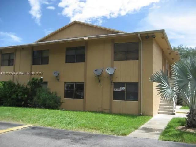15328 SW 72 ST # 14, Miami FL 33193