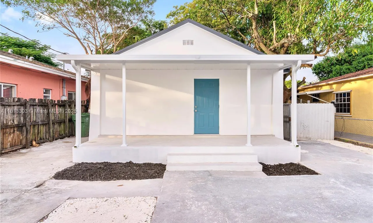 1769 NW 63rd St, Miami FL 33147