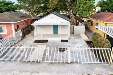1769 NW 63rd St, Miami FL 33147