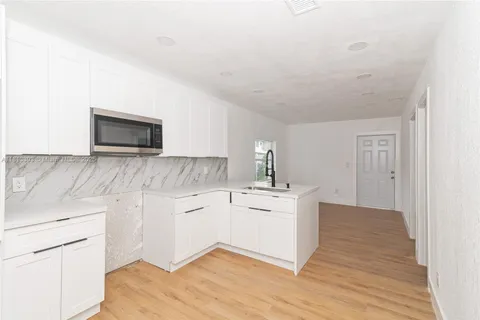 1769 NW 63rd St, Miami FL 33147