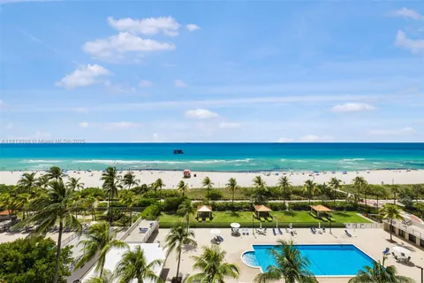 2625 Collins Ave # 907, Miami Beach FL 33140