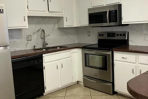 1303 Partridge Close # 69, Pompano Beach FL 33064