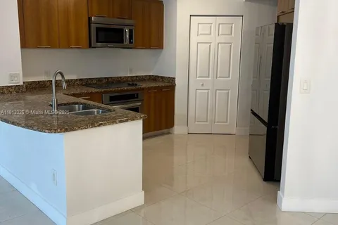510 NW 84th Ave # 528, Plantation FL 33324