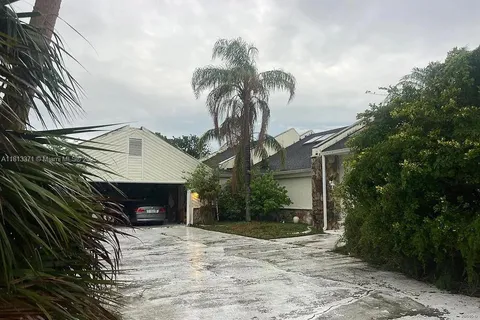 778 Pelican Bay Drive, Other City - In The State Of Florida FL 32119