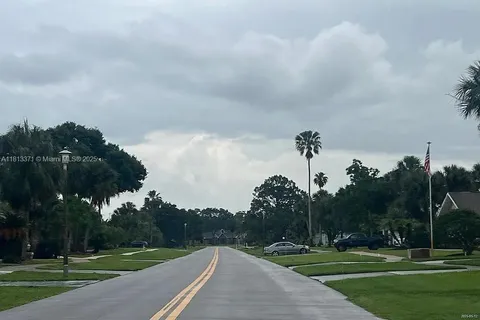 778 Pelican Bay Drive, Other City - In The State Of Florida FL 32119
