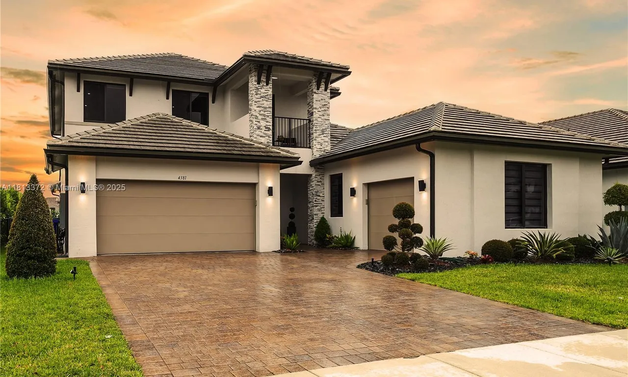 4381 SW 178th Ave, Miramar FL 33029