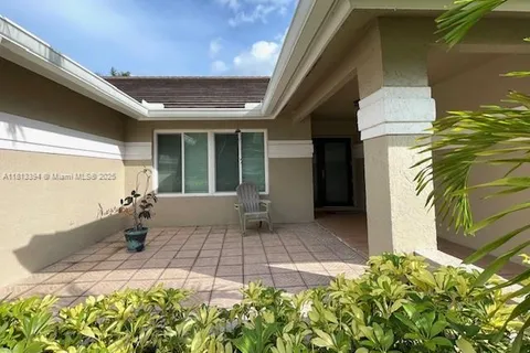 16190 NW 14th St, Pembroke Pines FL 33028