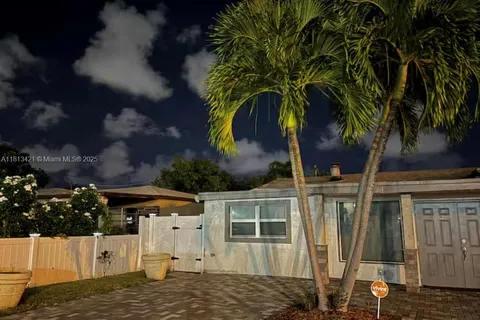 100 NW 8th Ave, Hallandale Beach FL 33009