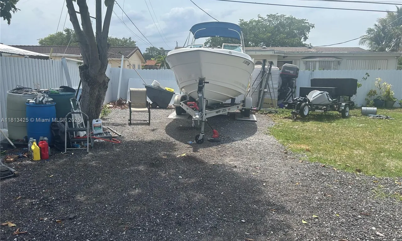 15840 SW 102nd Ave, Miami FL 33157