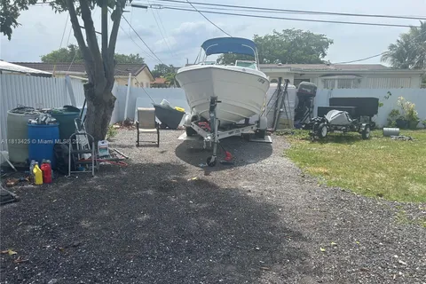 15840 SW 102nd Ave, Miami FL 33157