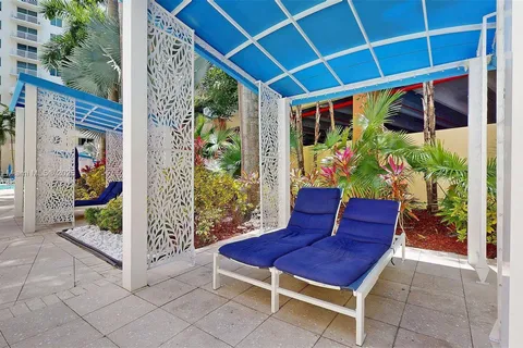 2775 NE 187th St # 606, Aventura FL 33180