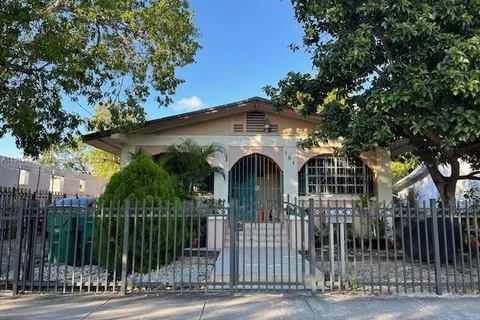 161 NW 35th St, Miami FL 33127