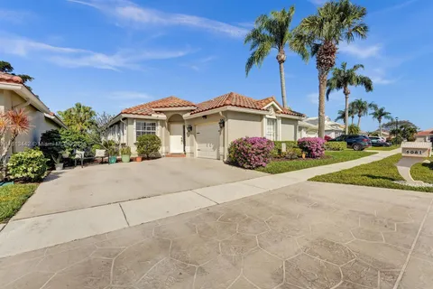 6081 Bluegrass Dr, Boynton Beach FL 33437