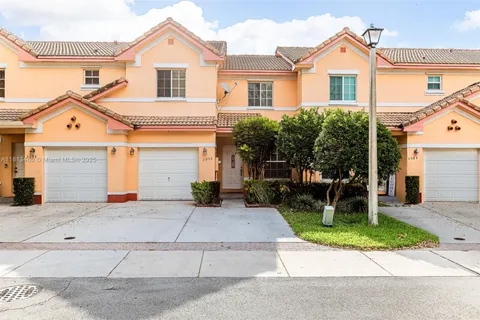 2053 SW 87th Ter, Miramar FL 33025