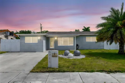6711 Greene St # A, Hollywood FL 33024