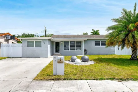 6711 Greene St # A, Hollywood FL 33024