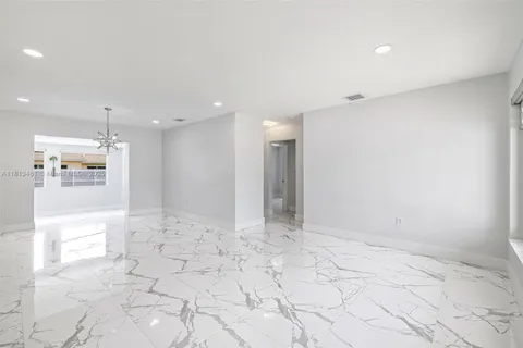 6711 Greene St # A, Hollywood FL 33024