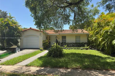 752 Navarre Ave, Coral Gables FL 33134