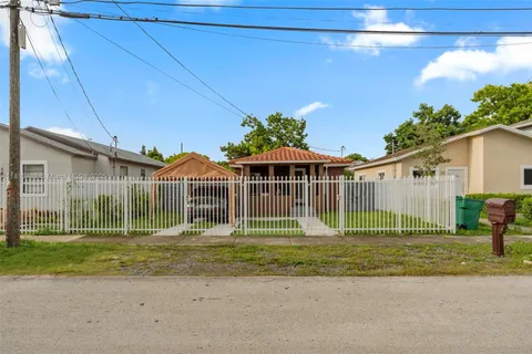 1883 NW 68th St # 1883, Miami FL 33147