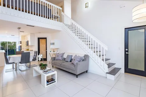 370 SE 2nd Ave # G3, Deerfield Beach FL 33441