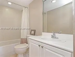 1455 N Treasure Dr # 3R, North Bay Village FL 33141