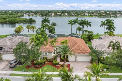 18659 SW 12th St # 0, Pembroke Pines FL 33029