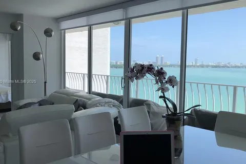 7601 E Treasure Dr # 1622, North Bay Village FL 33141