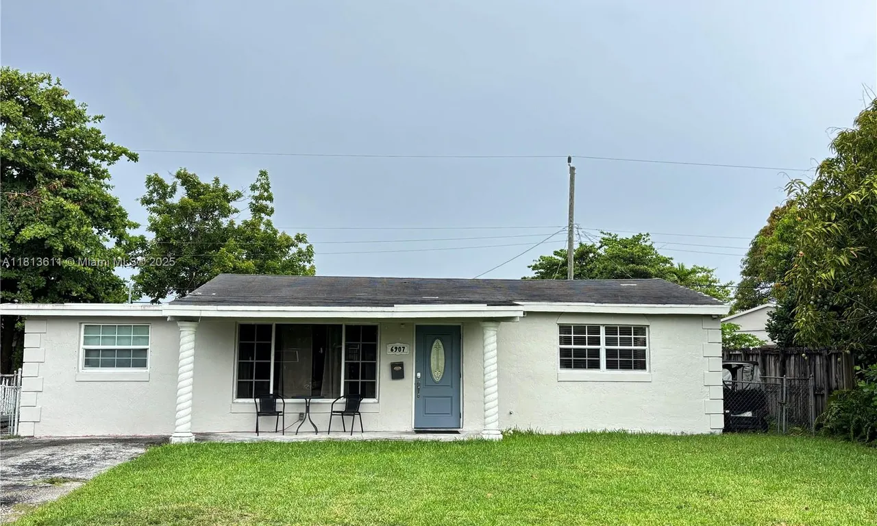 6907 SW 22nd Ct, Miramar FL 33023