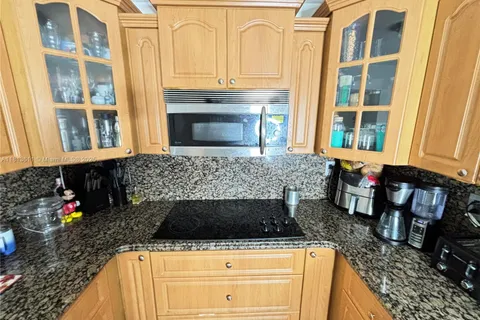 6907 SW 22nd Ct, Miramar FL 33023