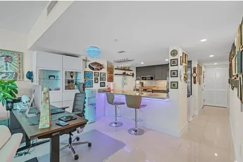 1800 N Bayshore # 2011, Miami FL 33132