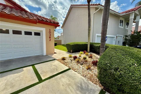 10362 NW 46th Ter, Doral FL 33178