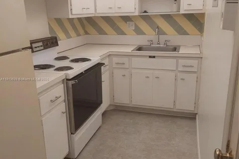 3000 Riomar St # 510, Fort Lauderdale FL 33304
