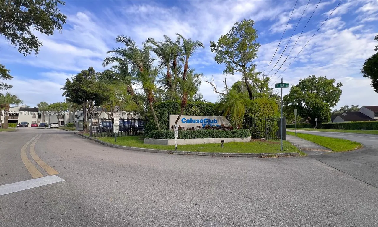 13255 SW 88th Ln, Miami FL 33186