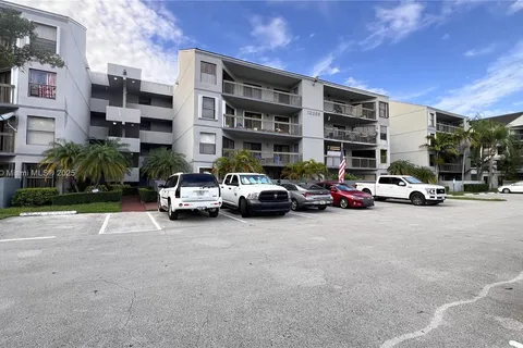 13255 SW 88th Ln, Miami FL 33186