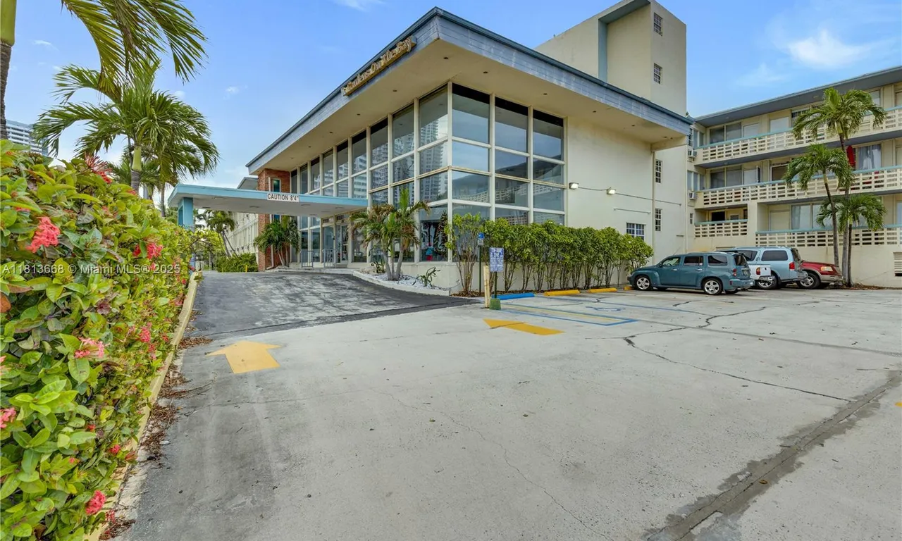6484 Indian Creek Dr # 129, Miami Beach FL 33141