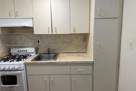 6484 Indian Creek Dr # 129, Miami Beach FL 33141