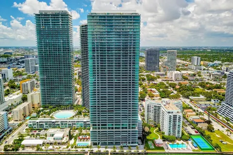3131 NE 7th Ave, Miami FL 33137