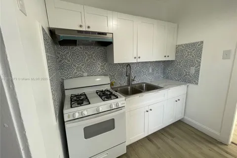 625 52nd St, West Palm Beach FL 33407