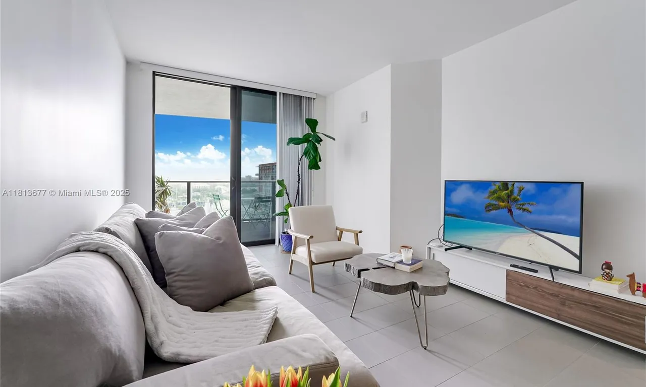 1600 NE 1st Ave # 1112, Miami FL 33132