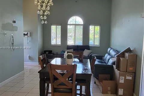 2501 NE 41st Ter, Homestead FL 33033